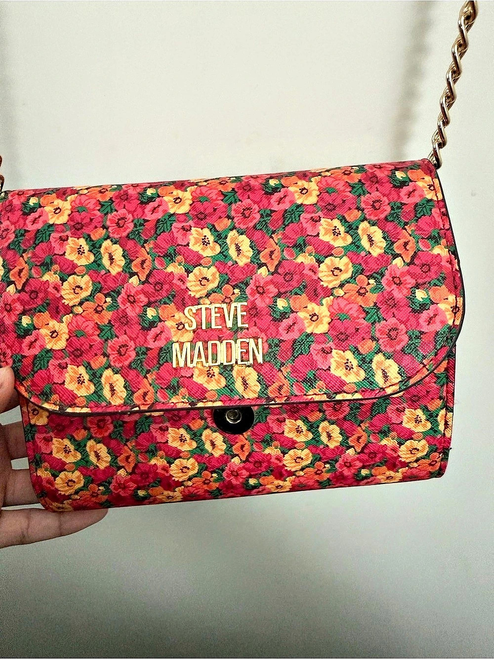 Steve Madden Floral Crossbody Bag in Red & Green